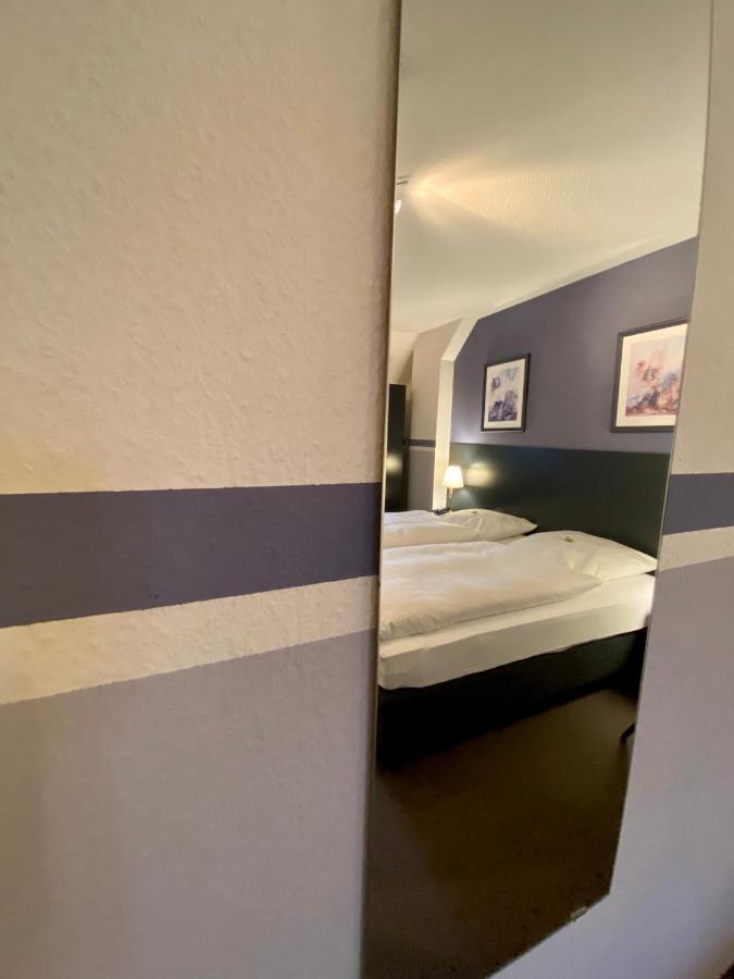 Hotel Kaiserswerth Дюссельдорф Экстерьер фото